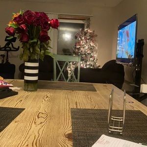 Meet your Posher, Luis rene